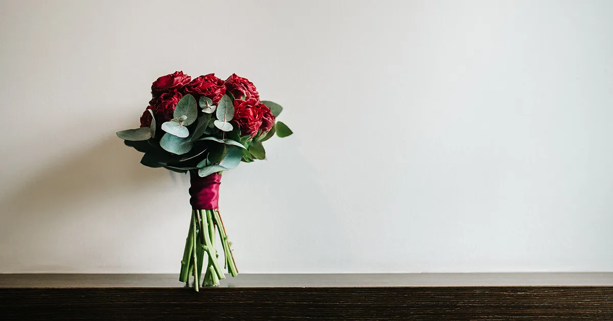 simple-red-rose-bouquet-of-flower
